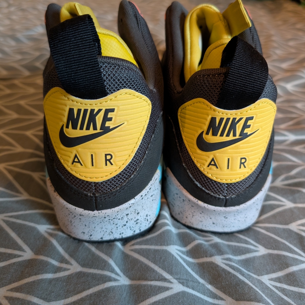 Nike Air Max 90 Sneakerboot Size 10.5 Mens Grey Yellow Blue 616314-001 - Picture 4 of 9